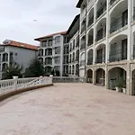 Aparthotel Triumph Village Sveti Vlas