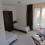 Aparthotel Triumph Village Sveti Vlas