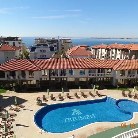 Triumph Village Hotel apartamentowy Święty Włas