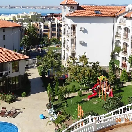 Triumph Village 4* Sveti Vlas